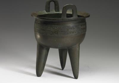 图片[2]-Ding cauldron with “mulei (eye and thunder)” pattern, late Shang dynasty, c. 13th-11th century BCE-China Archive